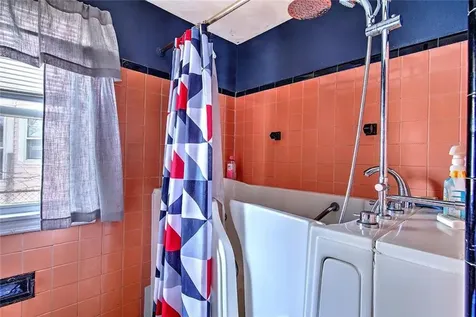 233 California Avenue Providence RI 02905