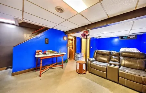 233 California Avenue Providence RI 02905