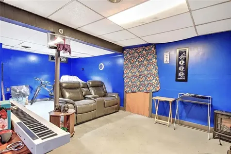 233 California Avenue Providence RI 02905