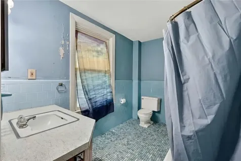 31 Child Street Warren RI 02885