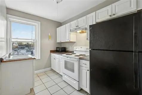 31 Child Street Warren RI 02885