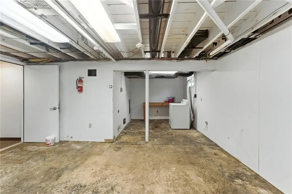 2789 Post Road Warwick RI 02886