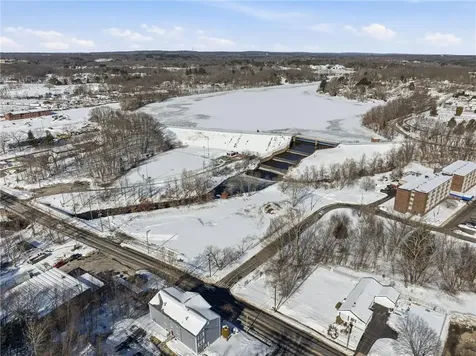 256 Privilege Street Woonsocket RI 02895