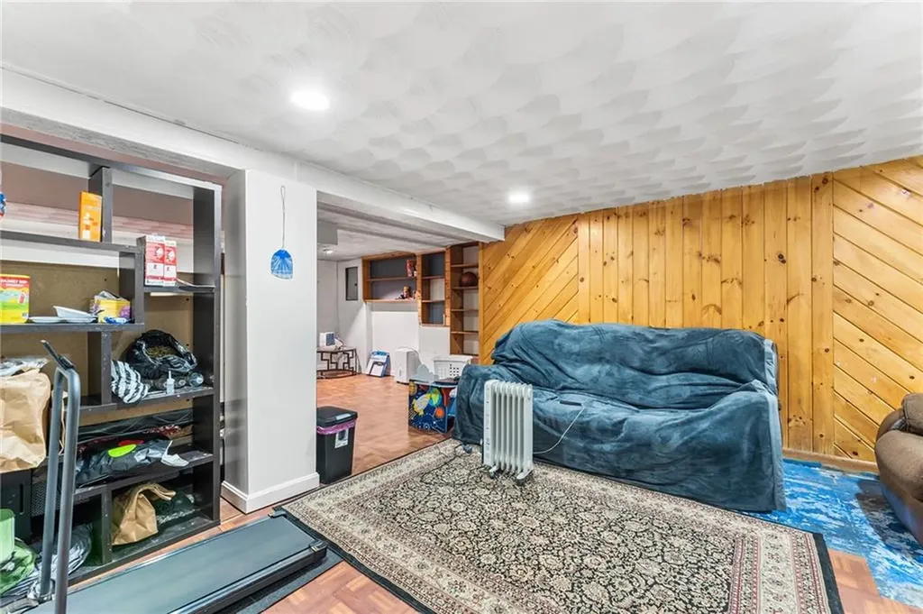 489 Benefit Street Pawtucket RI 02861