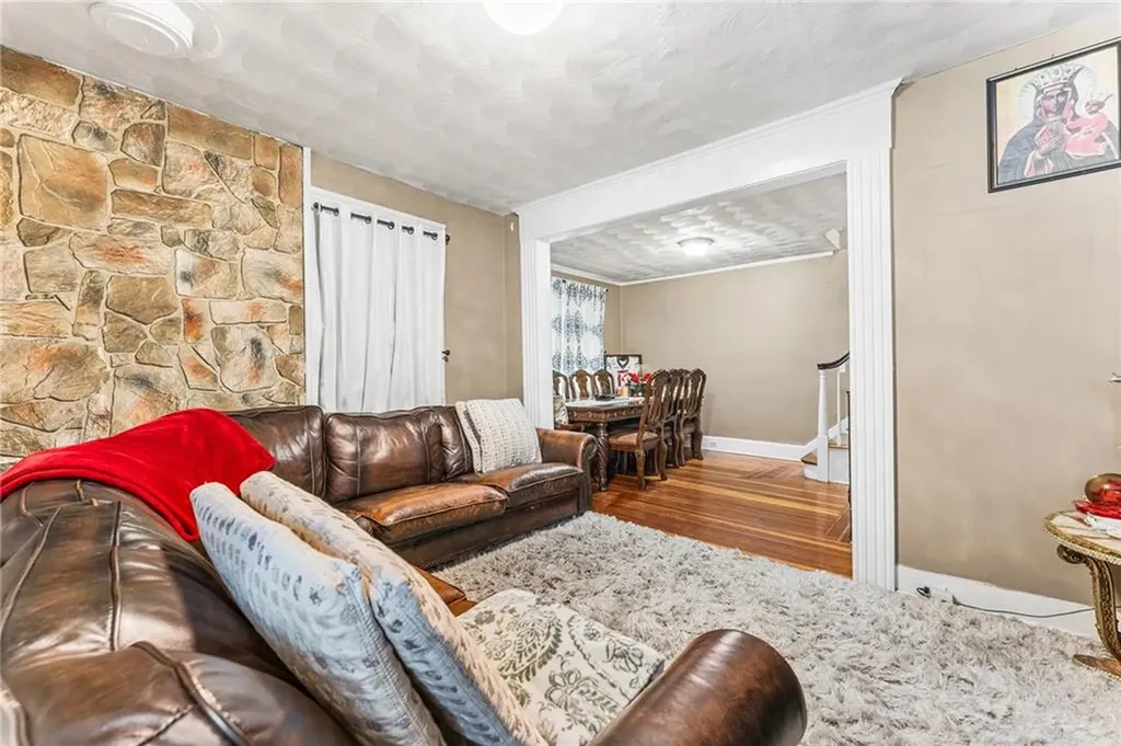 489 Benefit Street Pawtucket RI 02861