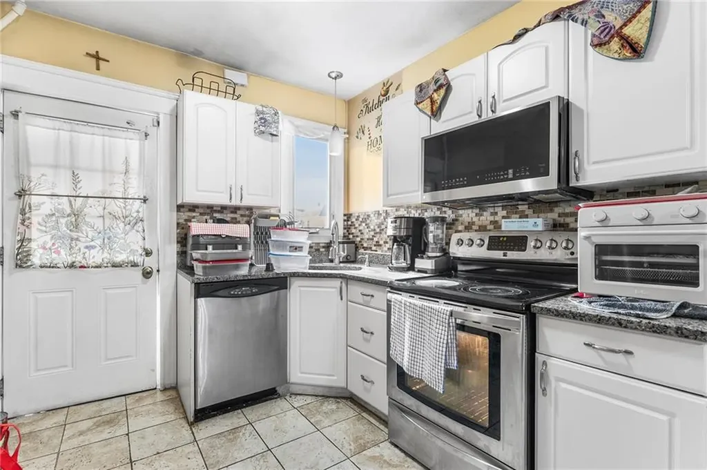 489 Benefit Street Pawtucket RI 02861