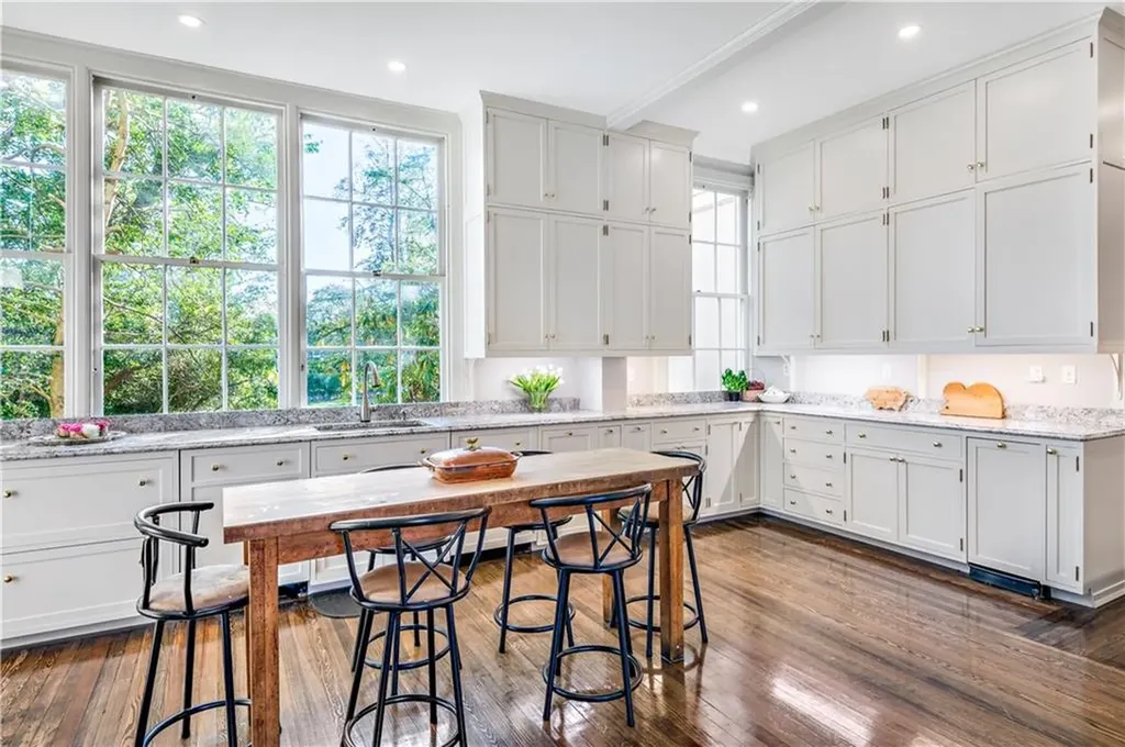 115 Narragansett Avenue Newport RI 02840