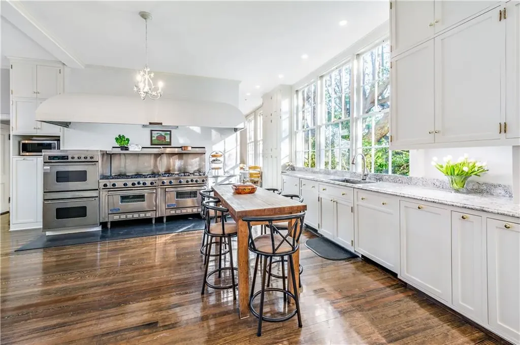 115 Narragansett Avenue Newport RI 02840
