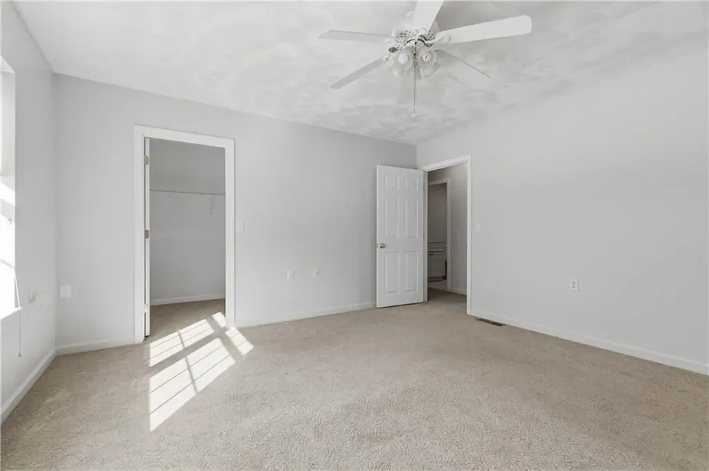 720 Putnam Pike Smithfield RI 02828