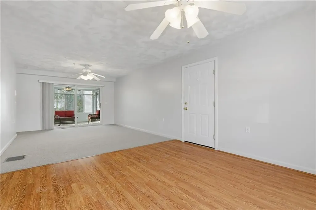 720 Putnam Pike Smithfield RI 02828