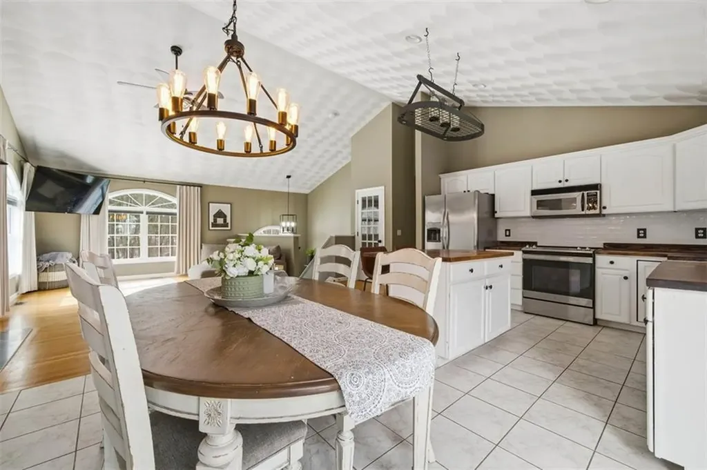 98 Cedar Grove Drive Exeter RI 02822