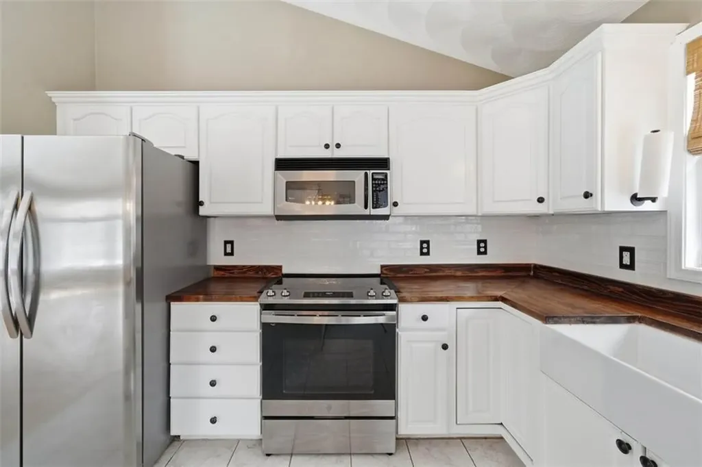 98 Cedar Grove Drive Exeter RI 02822