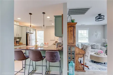 1070 Crandall Road Tiverton RI 02878