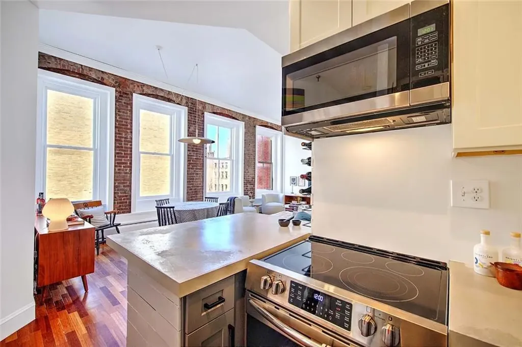 385 Westminster Street Providence RI 02903