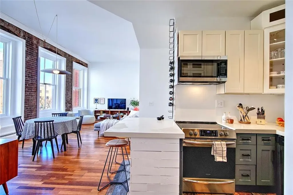 385 Westminster Street Providence RI 02903