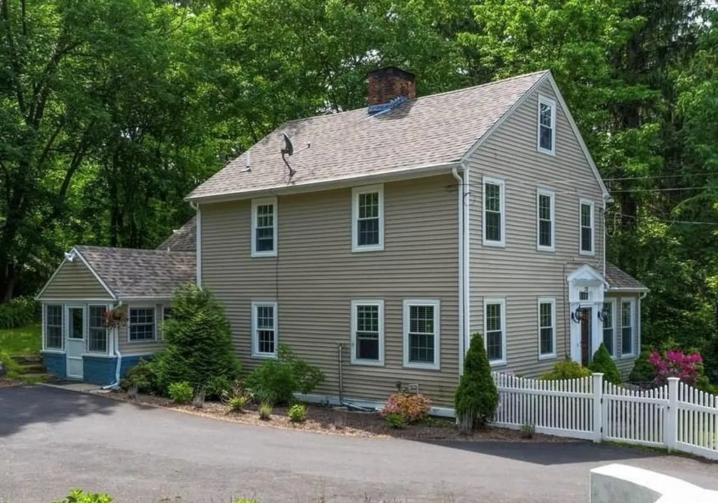 295 Main Street Cranston RI 02921