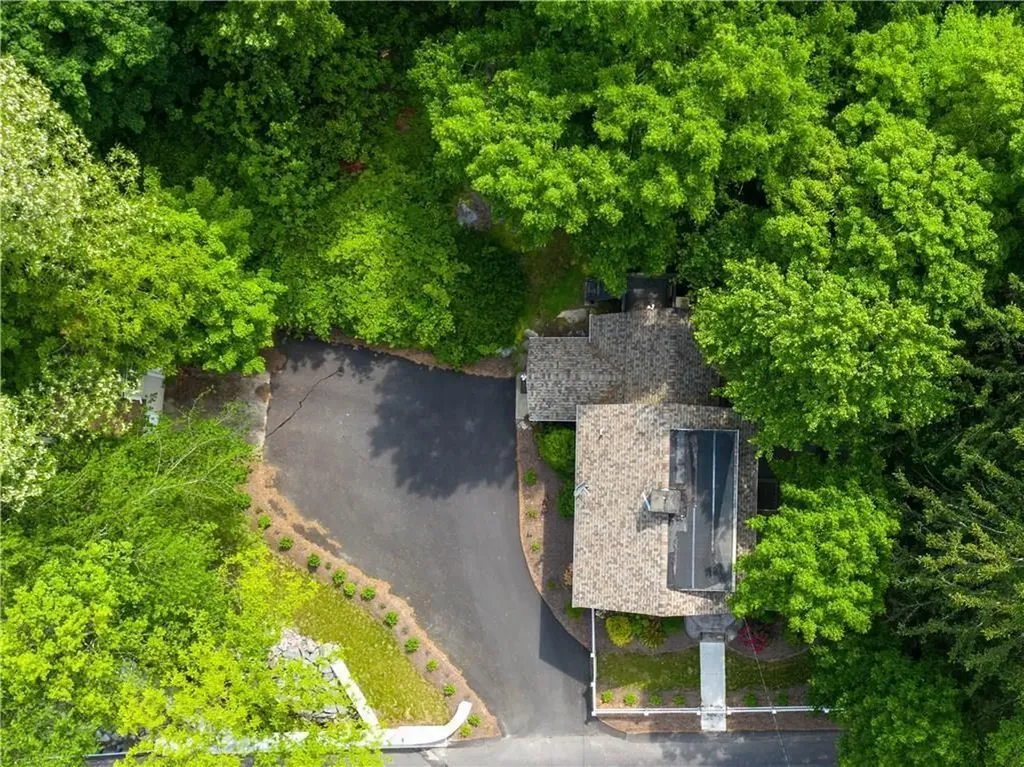 295 Main Street Cranston RI 02921