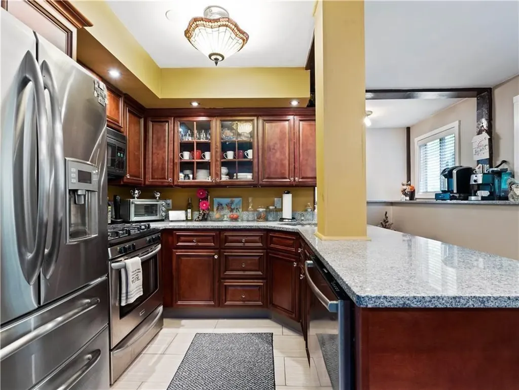 295 Main Street Cranston RI 02921