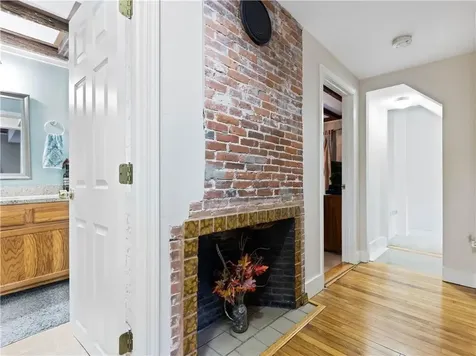 295 Main Street Cranston RI 02921