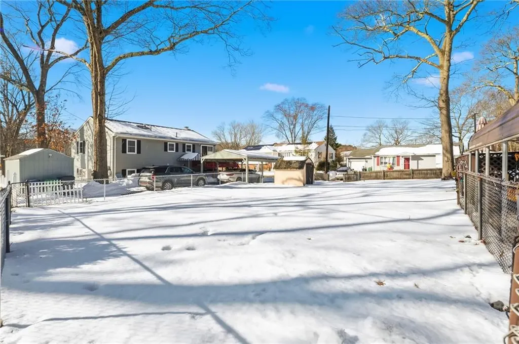 201 Hollis Avenue Warwick RI 02889