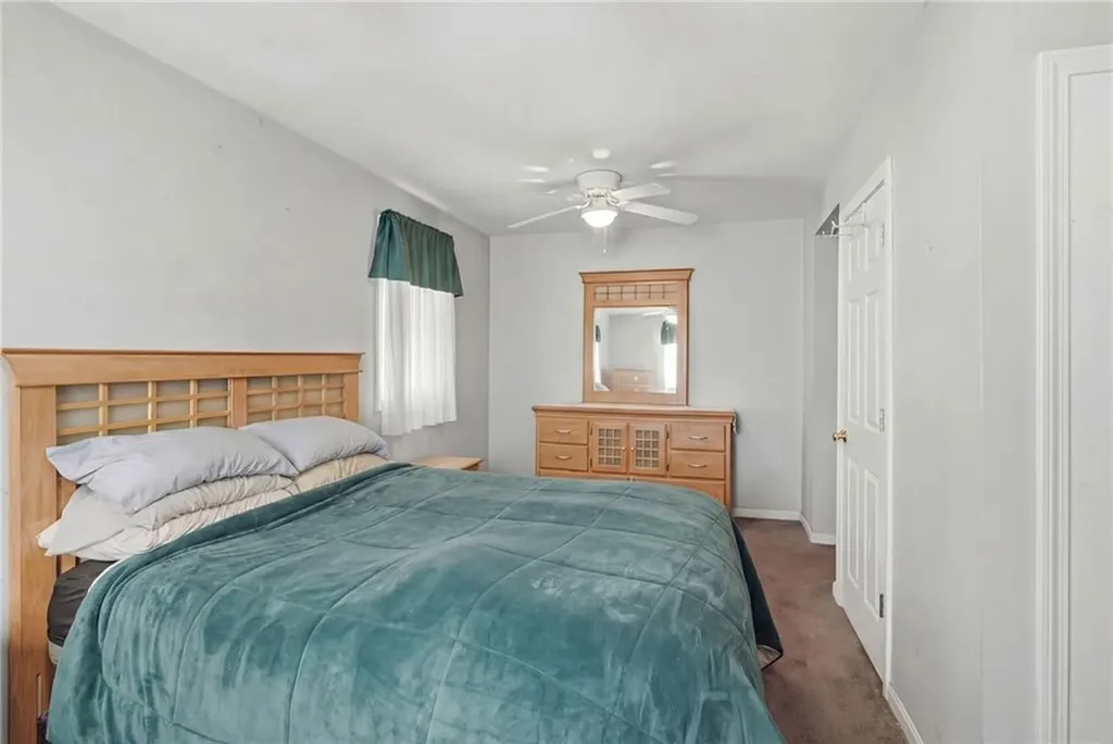 201 Hollis Avenue Warwick RI 02889