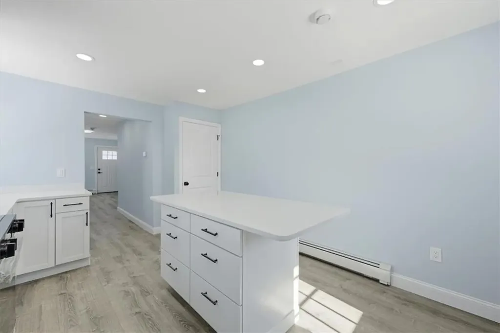66 Glover Street Providence RI 02908