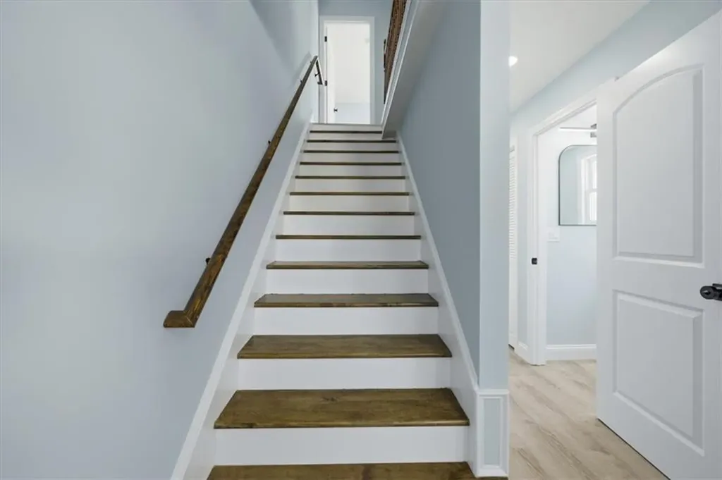 66 Glover Street Providence RI 02908