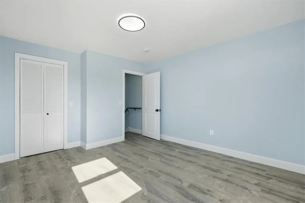 66 Glover Street Providence RI 02908