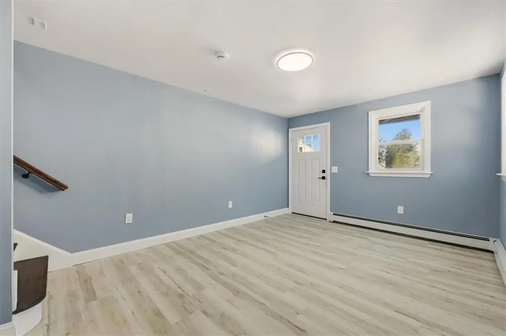 66 Glover Street Providence RI 02908