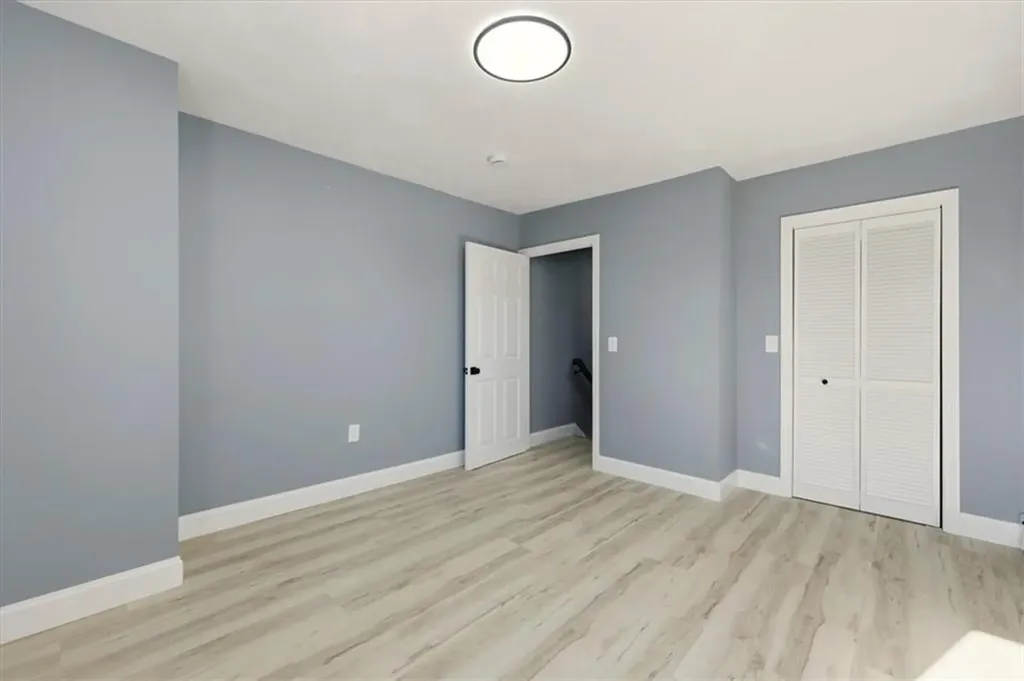66 Glover Street Providence RI 02908