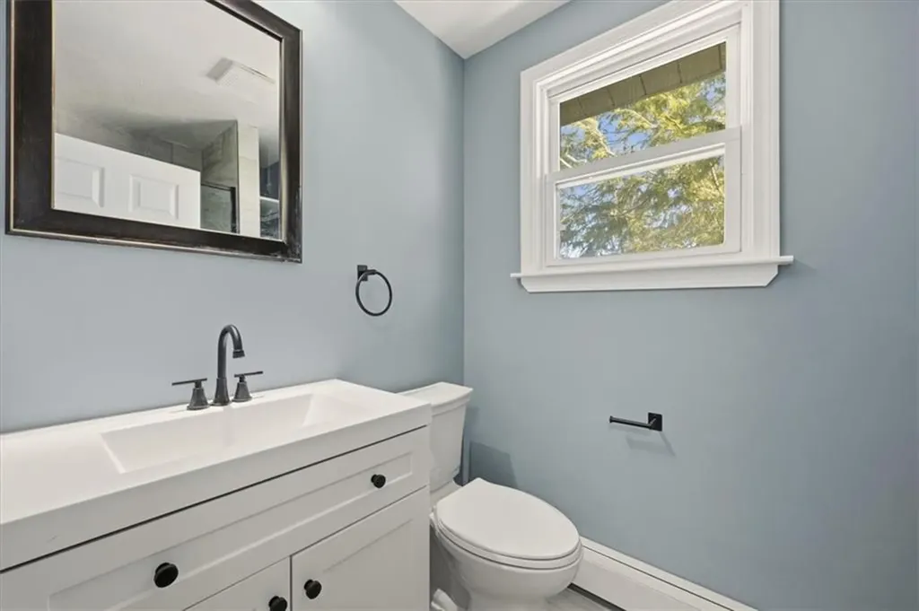 66 Glover Street Providence RI 02908