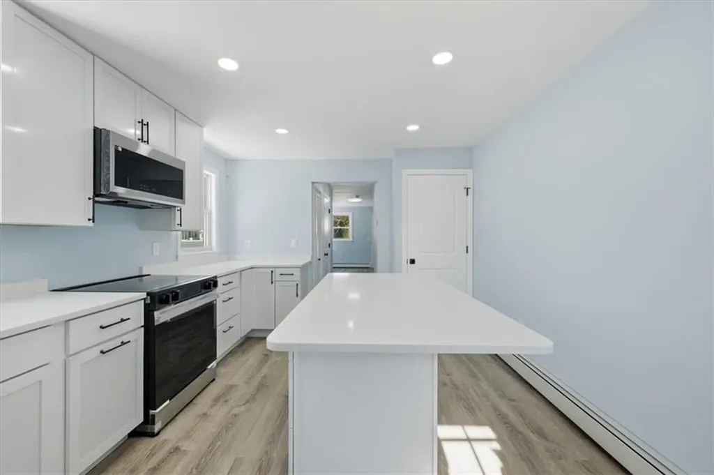 66 Glover Street Providence RI 02908