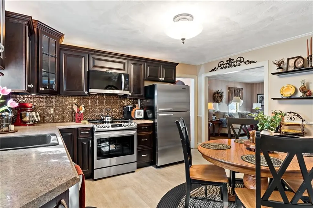 408 Fair Street Warwick RI 02888