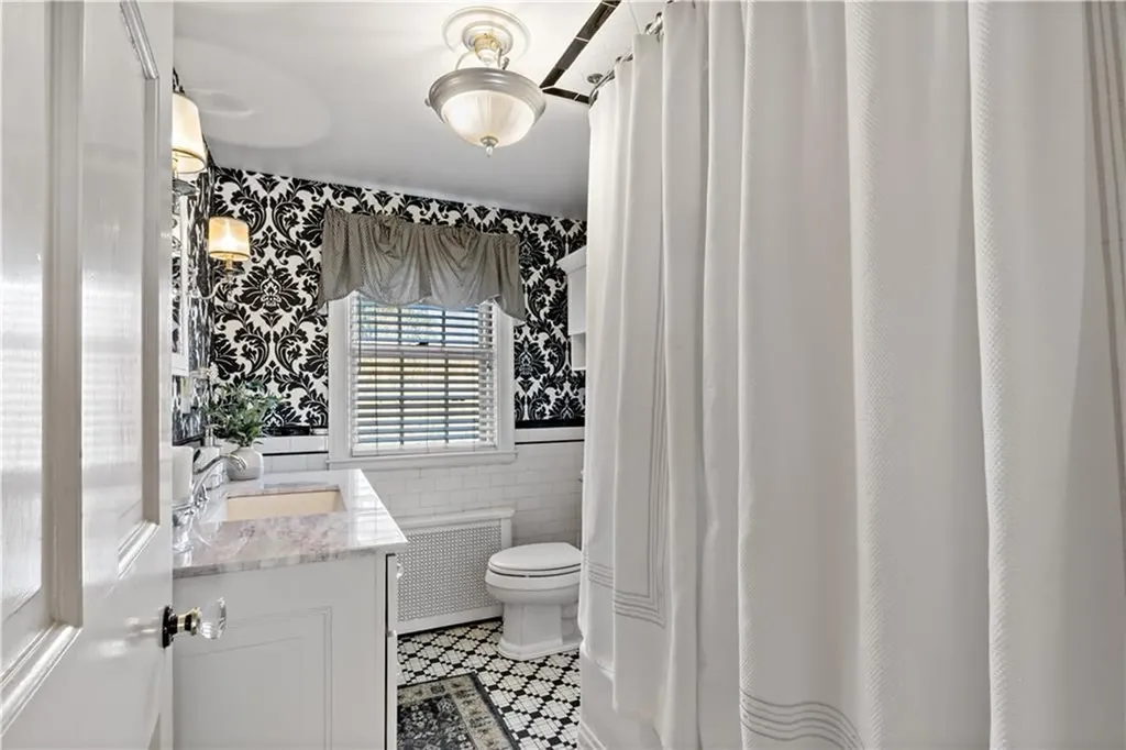 408 Fair Street Warwick RI 02888