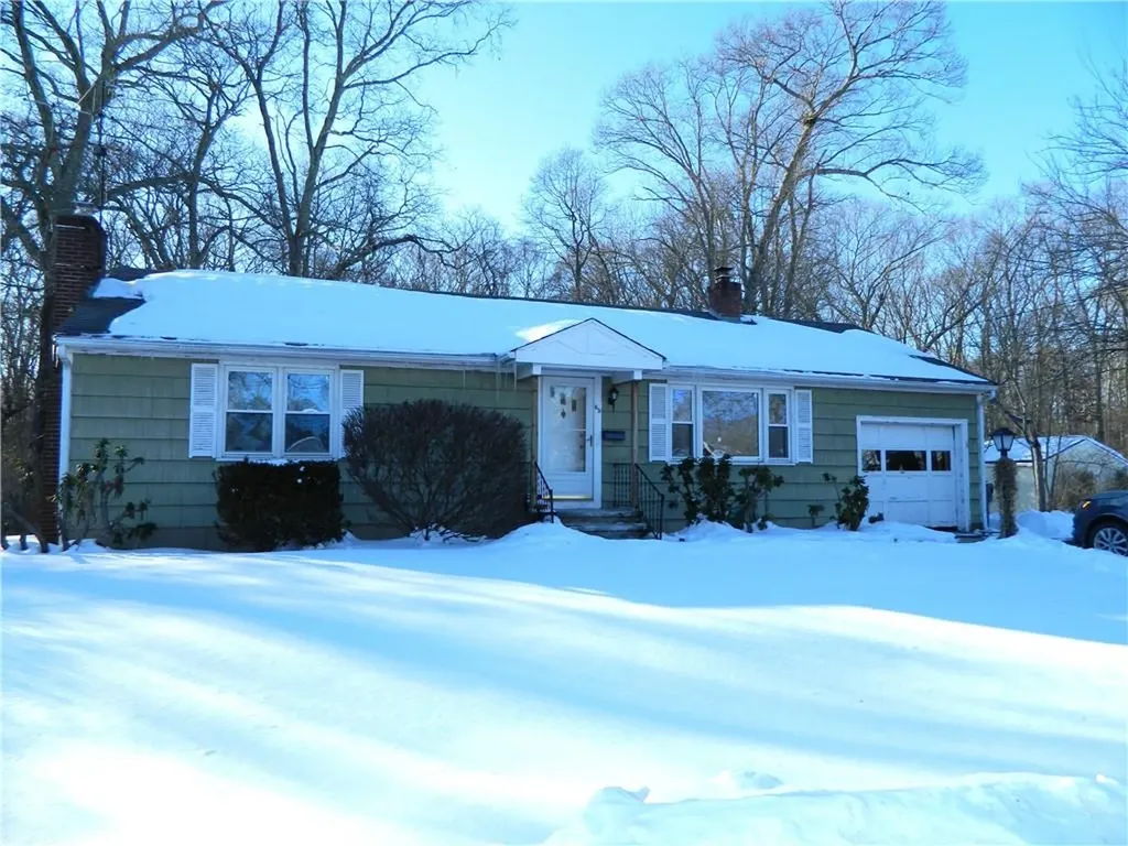 65 Estrell Drive East Providence RI 02915