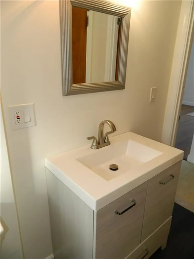 65 Estrell Drive East Providence RI 02915