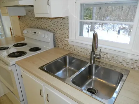 65 Estrell Drive East Providence RI 02915