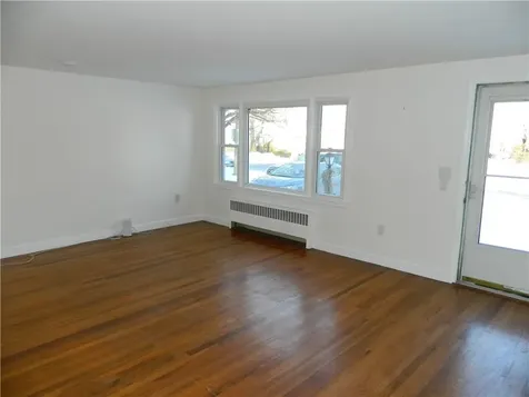 65 Estrell Drive East Providence RI 02915