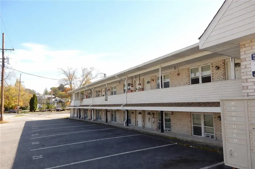 20 Hurdis Street North Providence RI 02904