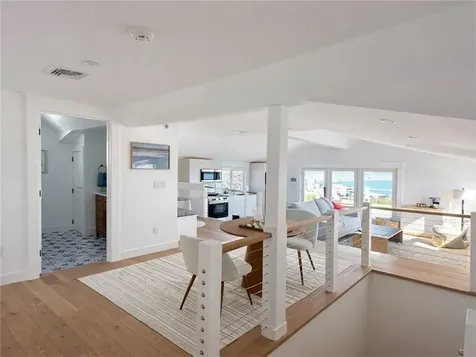 193 Seaconnet Boulevard Portsmouth RI 02871