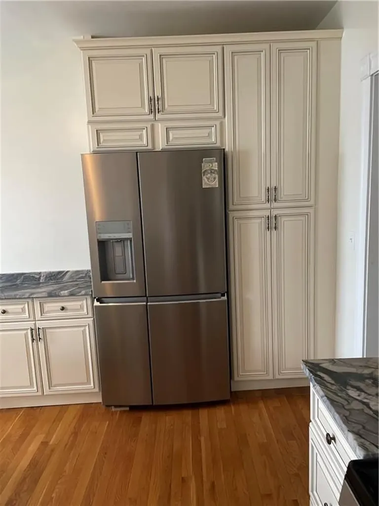 10 14 Carleton Street Providence RI 02908