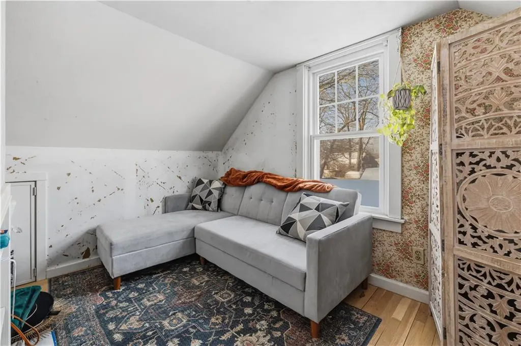 44 Woodstock Drive Warwick RI 02889