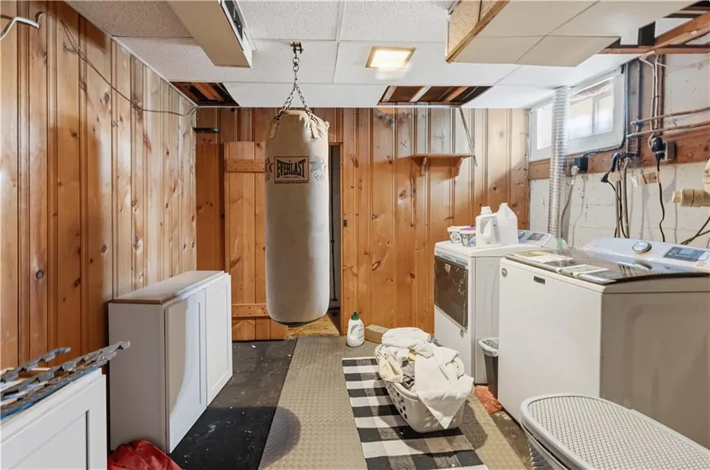 44 Woodstock Drive Warwick RI 02889