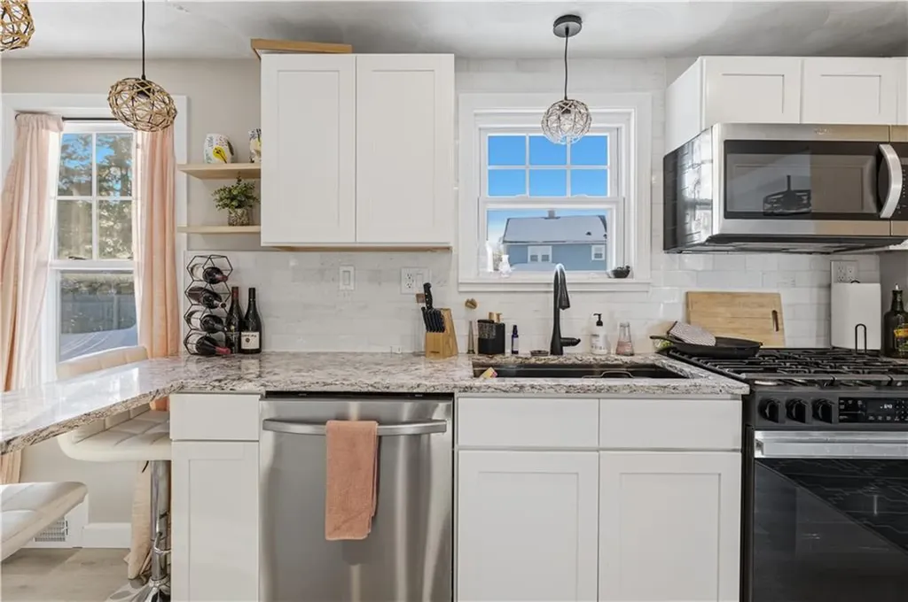 44 Woodstock Drive Warwick RI 02889