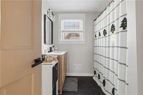 44 Woodstock Drive Warwick RI 02889