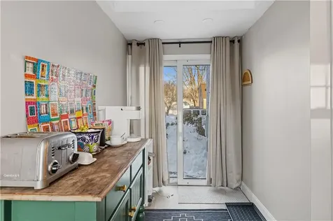 44 Woodstock Drive Warwick RI 02889