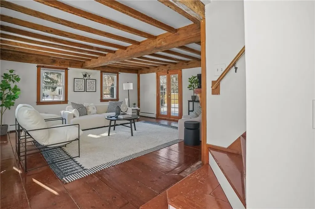 170 Austin Road North Kingstown RI 02852