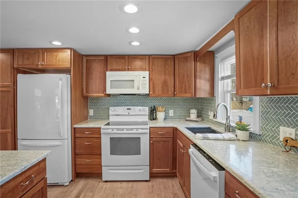 170 Austin Road North Kingstown RI 02852