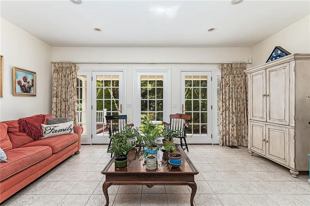 25 Westfield Drive East Greenwich RI 02818