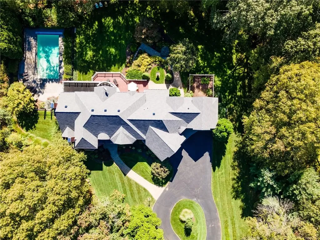 25 Westfield Drive East Greenwich RI 02818